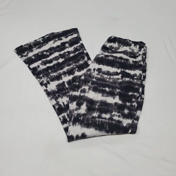 No Boundaries XL Black Cream Tie-Dye Flare Pants Striped Stretch Boho Wide Leg - Picture 11 of 16